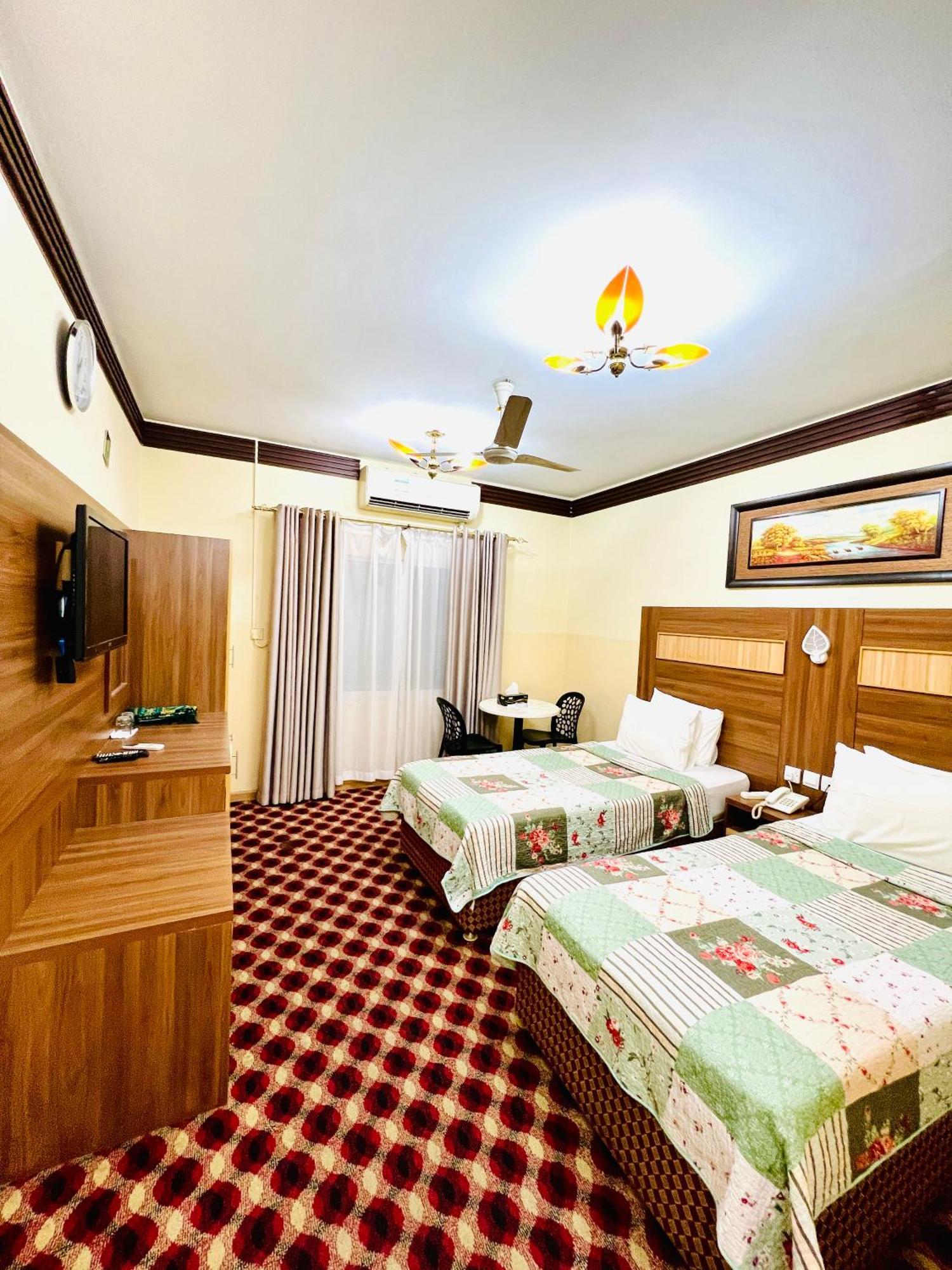 Al Ahrar Hotel Dubai Esterno foto