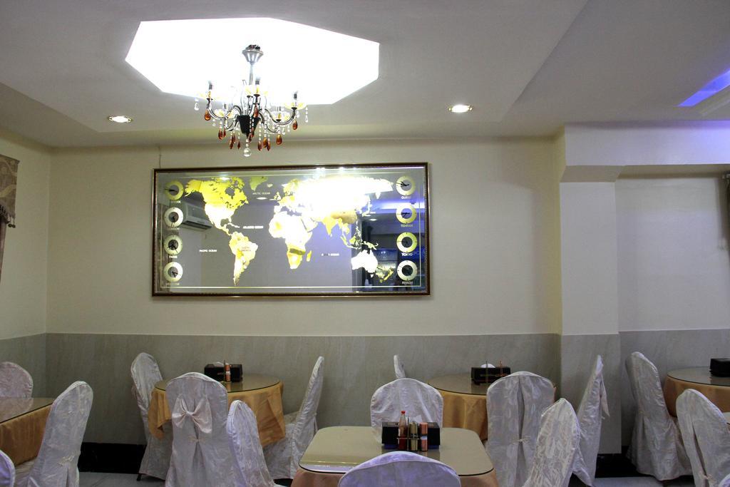 Al Ahrar Hotel Dubai Esterno foto